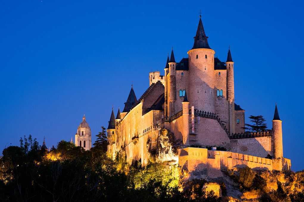 Top 10 Magnificent Fairytale Castles around the World, Alcázar of Segovia