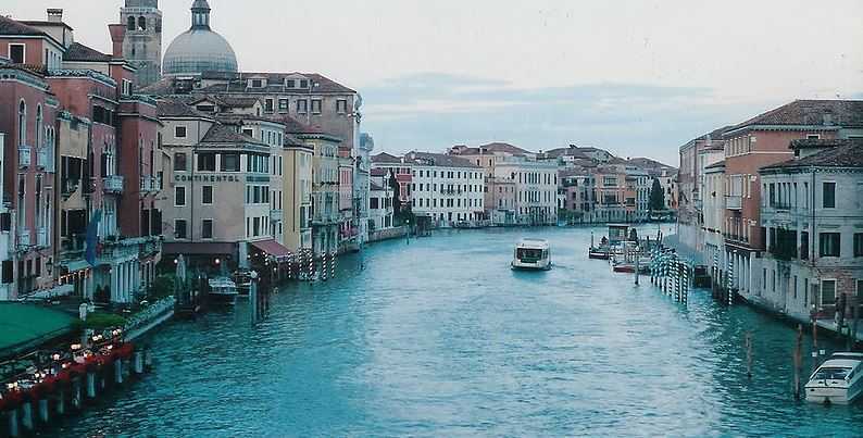 Top 10 Tourist Attractions in Italy, Canals of Venice