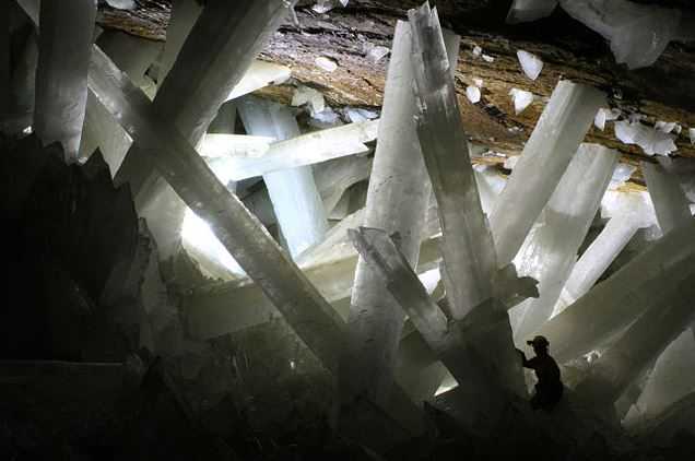 Top 10 Famous Underground Caves in the World, Cave of the Crystals