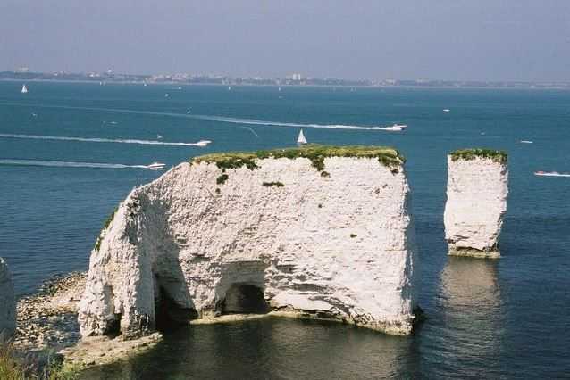 Top 10 Most Spectacular Sea Stacks around the World, Old Harry Rocks