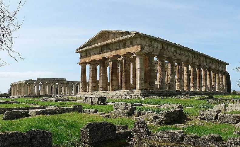 Top 10 Most Famous Greek Temples, Paestum