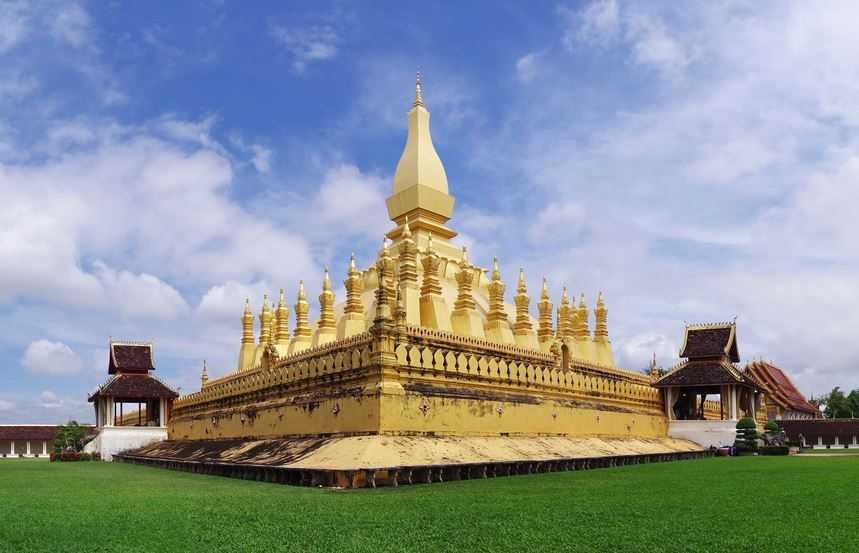 Top 10 Most Famous Buddhist Temples, Pha That Luang