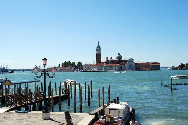 Top 10 Most Beautiful Island Cities around the World, Venice