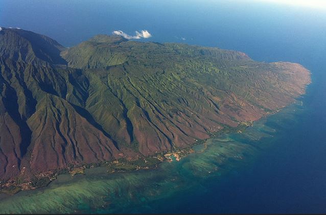 Top 10 Incredible Sea Cliffs in the World, Kalaupapa Cliffs