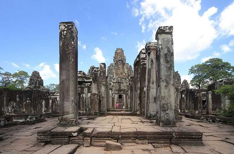 Bayon Temple, old temples in Cambodia