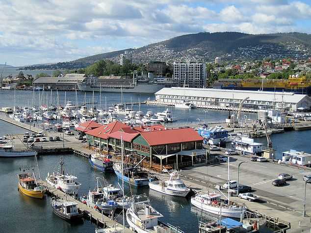 Hobart, places to go in Australia 