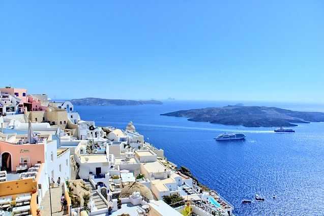 Santorini, Greece, places to visit before you die