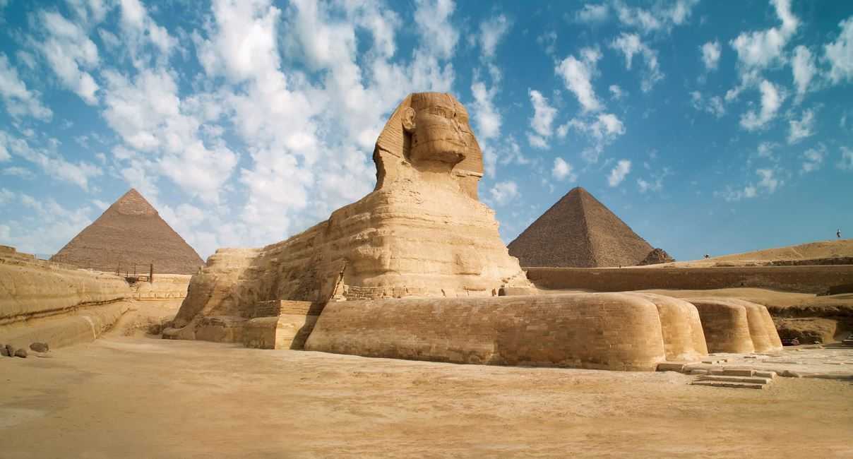 Top 10 Man Made Wonders of the World, Pyramids of Giza
